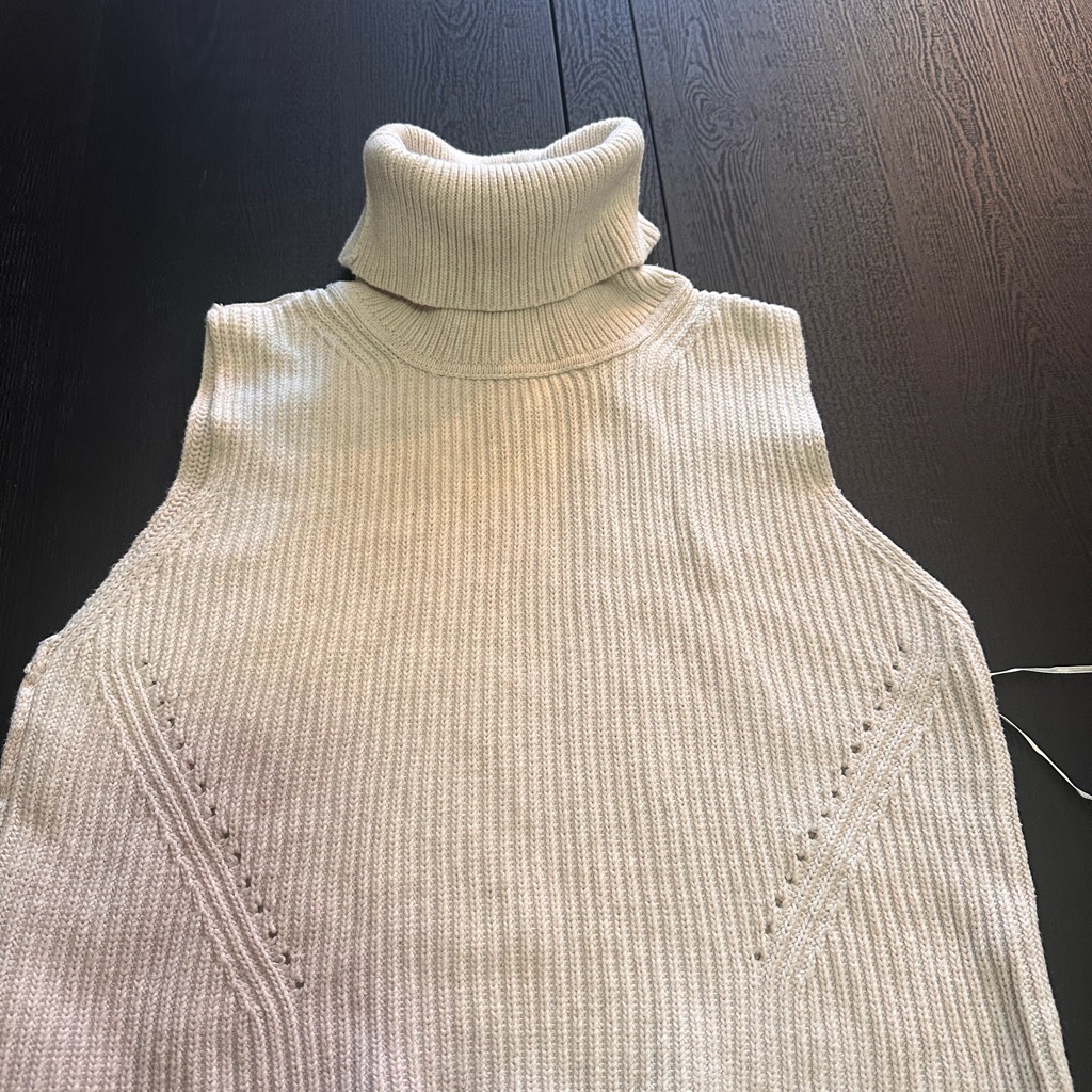 French Connection Ivory Sleeveless Turtleneck Sweater